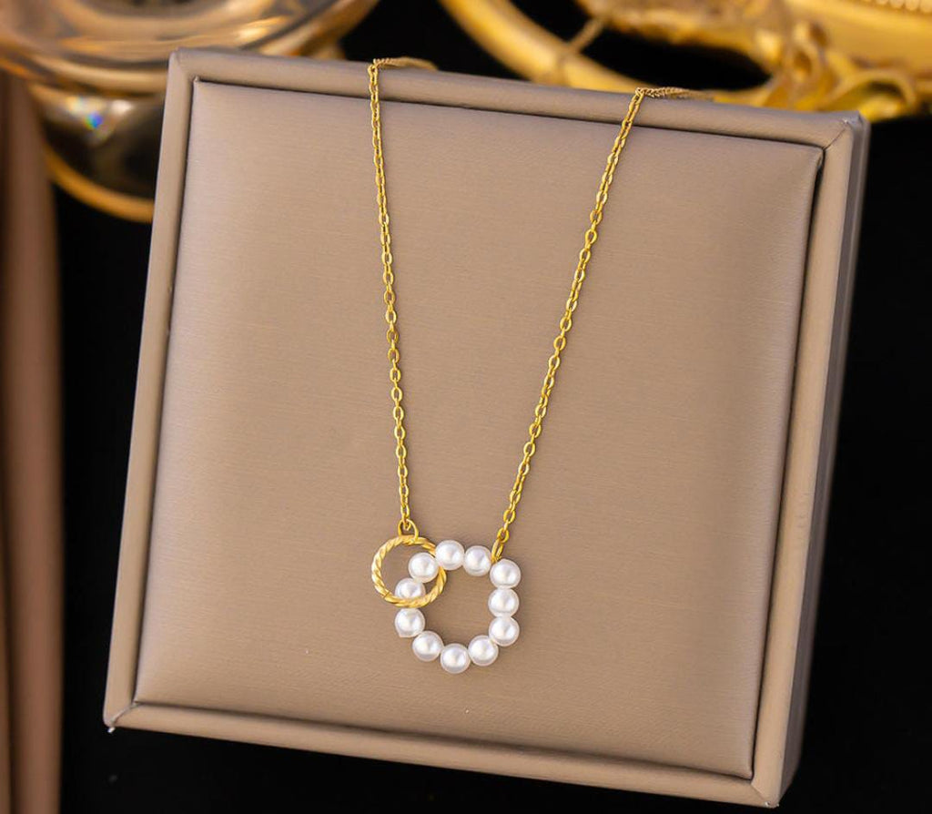 Anti-Tarnish Pearl Interlocked Rings Stainless Steel Necklace