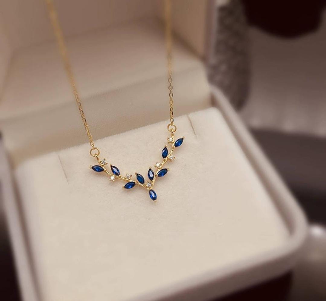 Anti-Tarnish Blue Leaf Antlers Deer Shape Stainless Steel Necklace