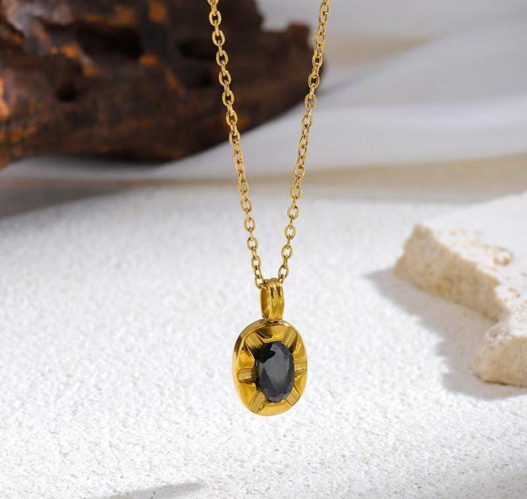Anti-Tarnish Retro Black Diamond Pendant Stainless Steel Necklace