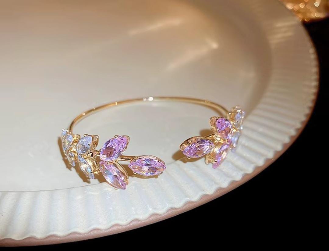 Exquisite Crystal Leaf Open Cuff Bangle Bracelet (Assorted Colors)